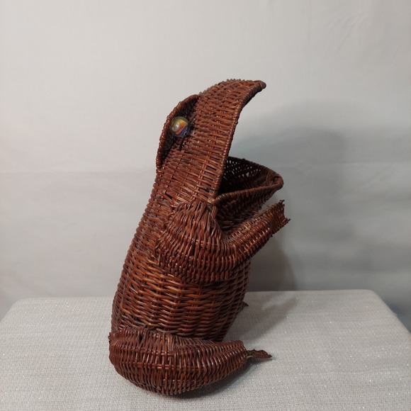 1960's MCM FROG Basket Bin Large WICKER Rattan Glass Marble eyes Frog Toad 16
